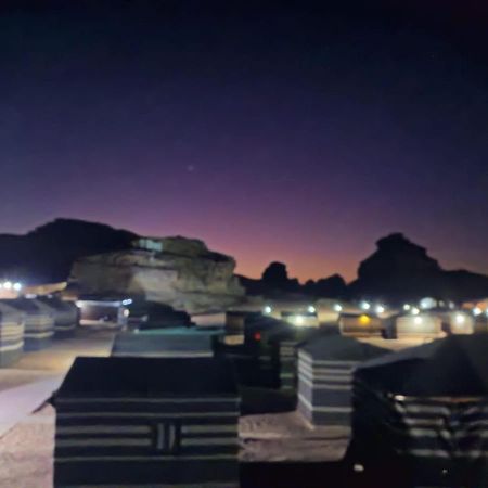 Mozoon Camp Wadi Rum Exterior foto